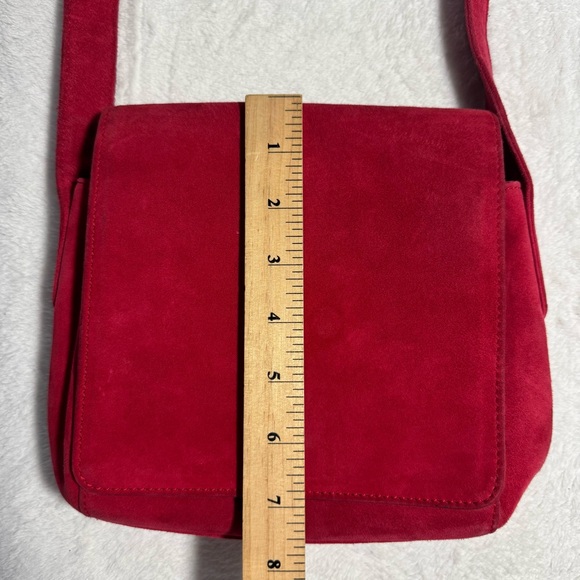 Vintage Red Suede Shoulder Bag, Made in Italy by Donna Karan New York - Picture 8 of 9